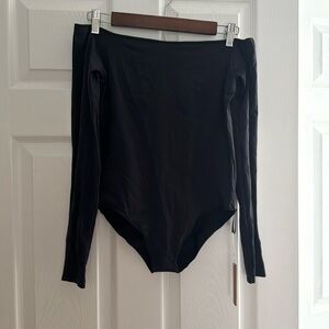 Skims bodysuit NWT!